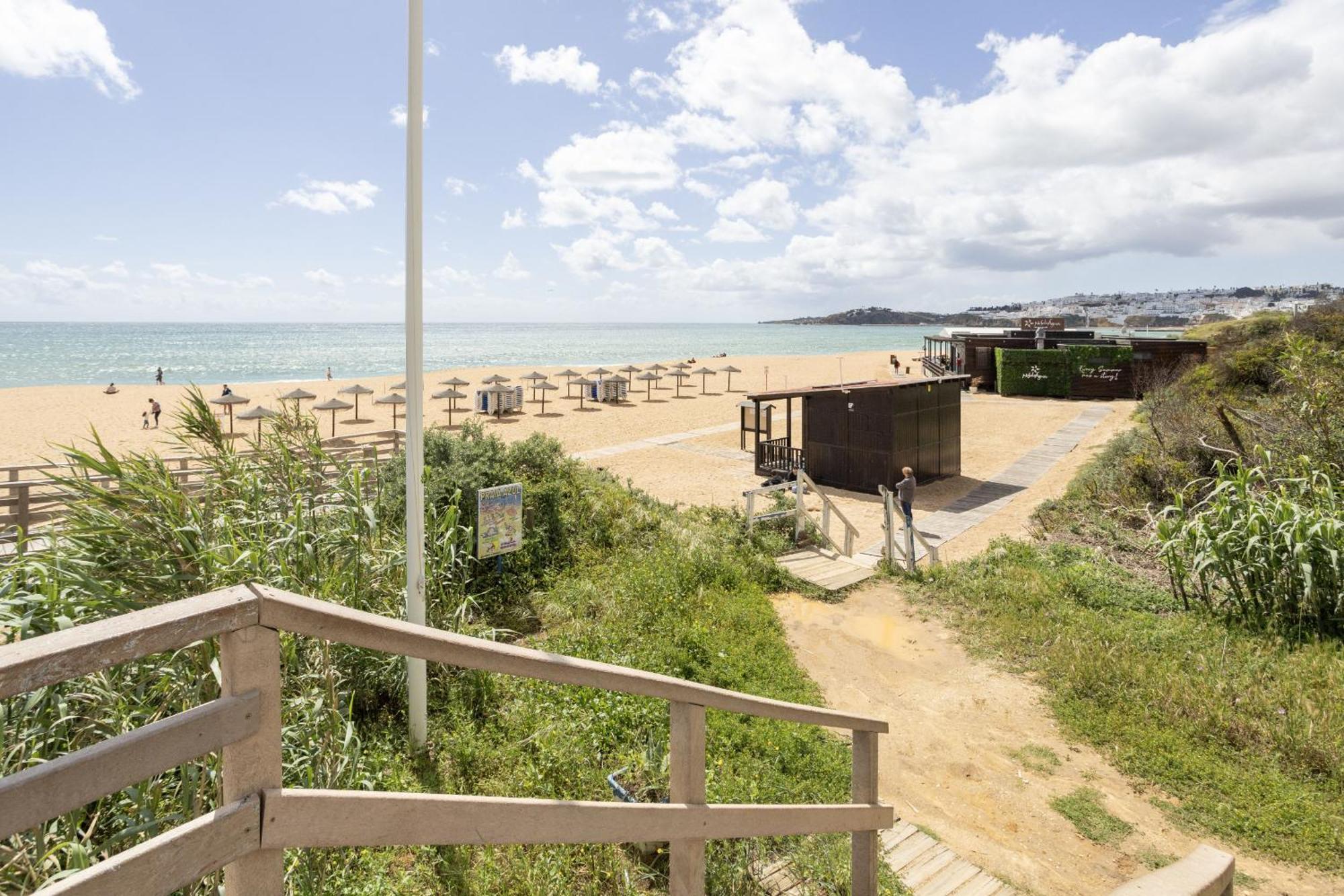 Hopstays Casa De Zanao 2 - Forte De S Joao Beach - Albufeira Bagian luar foto
